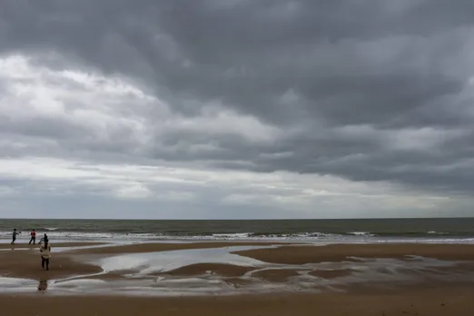 Biparjoy kutch coast.jpg