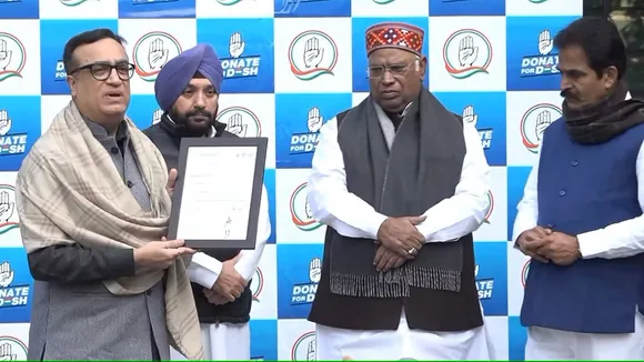 Congress president Mallikarjun Kharge, K C Venugopal, Ajay Maken and Arvinder Singh Lovely at the launch of Donate for Desh crowdfunding campaign