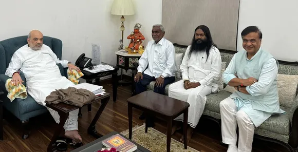 Champai Soren (second from left) meets Amit Shah along with Himanta Biswa Sarma