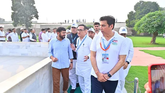 Delhi Pradesh Congress Committee President Devender Yadav with Kanhaiya Kumar at Rajghat, in New Delhi, Friday, Nov. 8, 2024.