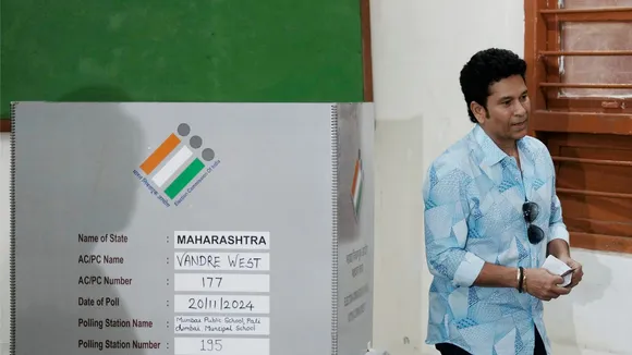 Former cricketer Sachin Tendulkar casts his vote at a polling station during the Maharashtra Assembly elections, in Mumbai, Wednesday, Nov. 20, 2024.