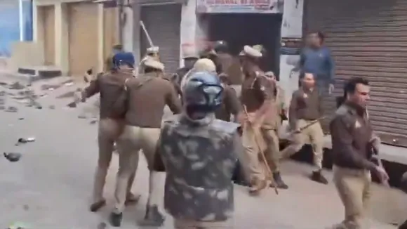 Sambhal stone-pelting