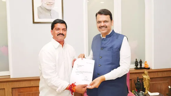 Shivaji Patil Devendra Fadnavis
