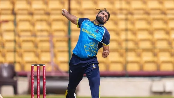 Bengal's Mohammed Shami bowls during the Syed Mushtaq Ali Trophy 2024-25 quarterfinal match between Baroda and Bengal, in Bengaluru, Karnataka, Wednesday, Dec. 11, 2024.