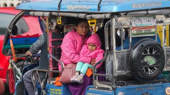 Delhi Winter Delhi Weather Cold Auto Rickshaw E-Rickshaw