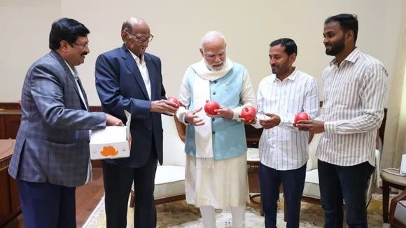 Sharad Pawar Narendra Modi Farmers
