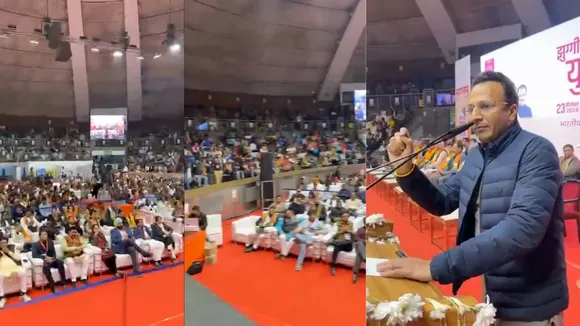 Vishnu Mittal addressing the gathering at job fair in Talkatora Stadium in New Delhi on Monday, December 23, 2024.