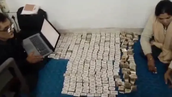 Ex-constable in MP caught hoarding cash and ornaments worth Rs 8 crore