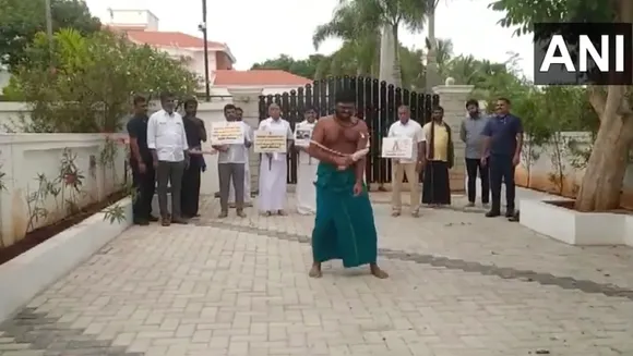 Annamalai self-whips demanding justice in the Anna University alleged sexual assault case