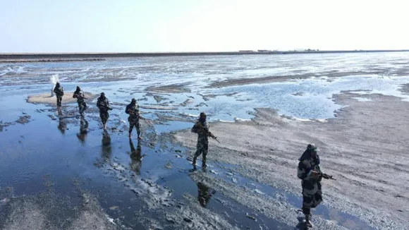 Rann of Kutch Gujarat Pakistan Border BSF image