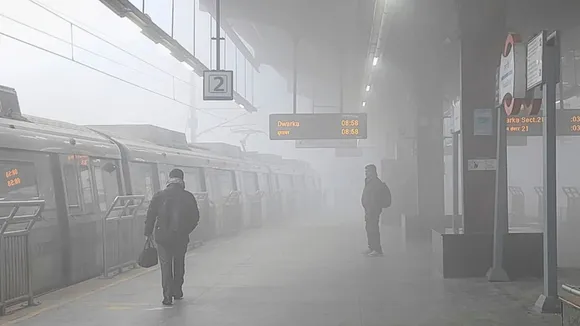 Delhi Fog Delhi Metro DMRC