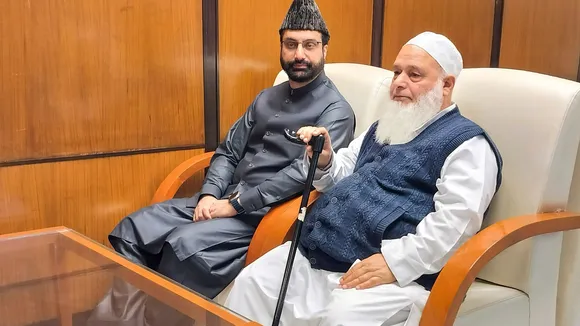 Waqf Amendment Bill Mirwaiz Umar Farooq Maulana Rehmatullah