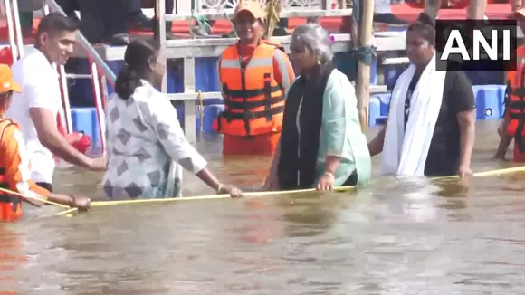 President Droupadi Murmu takes a holy dip at Triveni Sangam on Monday, Feb 10, 2025.