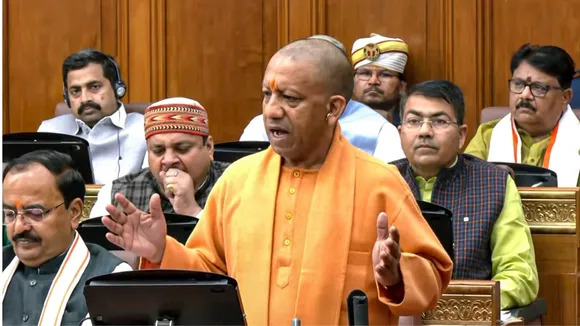 Yogi Adityanath addresing UP Assembly image