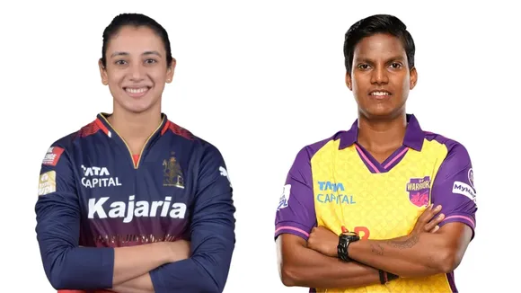 (L) Smriti Mandana (R) Deepti Sharma image