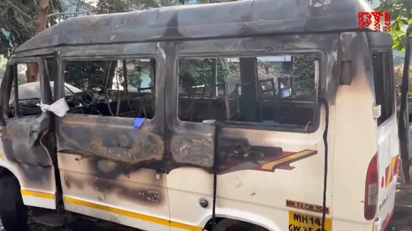 pune traveller tempo fire