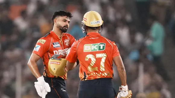 Shreyas Iyer with Shashank Singh