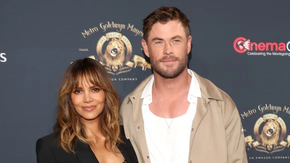 Halle Berry Chris Hemsworth
