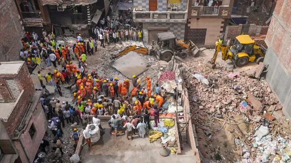 Shakti Vihar Building Collapse