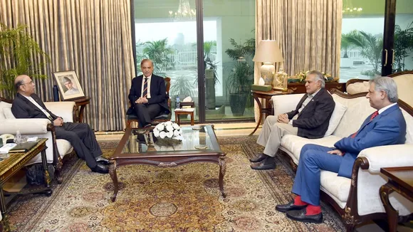 Pakistan's President Asif Ali Zardari and Prime Minister Shehbaz Sharif