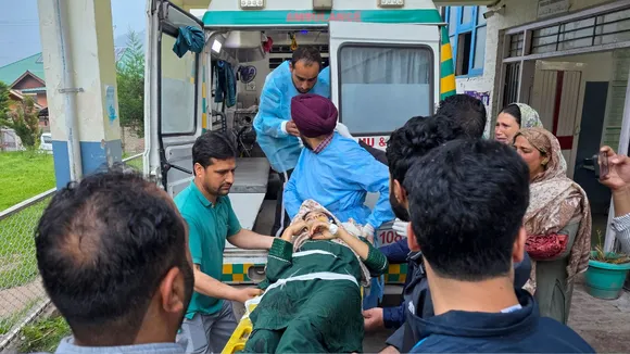 An injured being taken to a hospital after alleged heavy firing and shelling by Pakistan military at Uri in Baramulla, J&K.