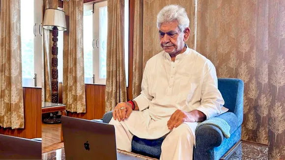 J&K LG Manoj Sinha with all the senior administrative, police & district officials takes stock of the situation in border districts.