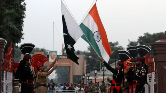 India-Pakistan War India-Pakistan Flags