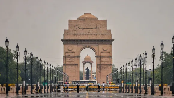 India Gate Delhi Weather Delhi Heatwaves Hot Weather Delhi Rains