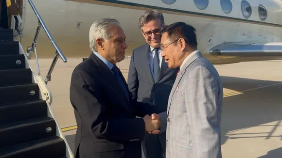 Pakistan Foreign Minister Ishaq Dar lands in China 