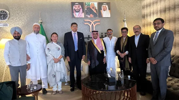 All party delegation arrives in Saudi Arabia 