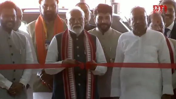 PM Modi inaugurates new terminal building of Patna Airport.)