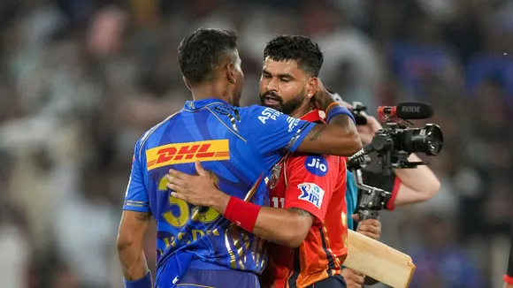 Shreyas Iyer Hardik Pandya Mumbai Indians vs Punjab Kings