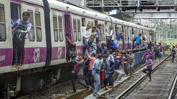 Thane Train Accident Mumbai Local Train