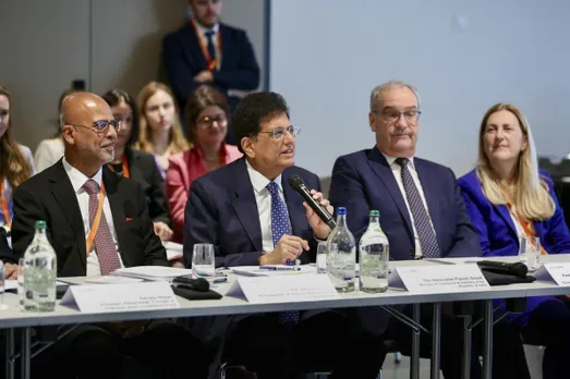 Piyush Goyal with Switzerland officials