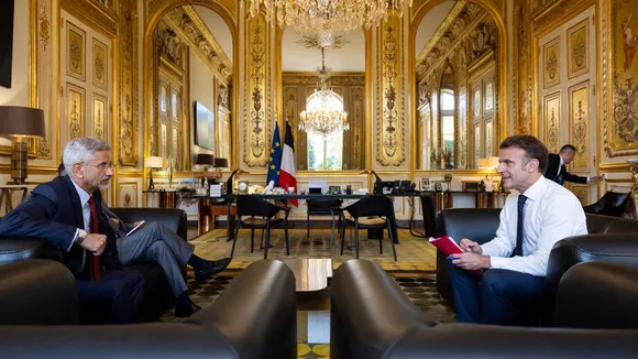 Jaishankar meets Macron 