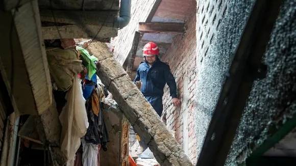 Delhi Building Collapse Welcome Area
