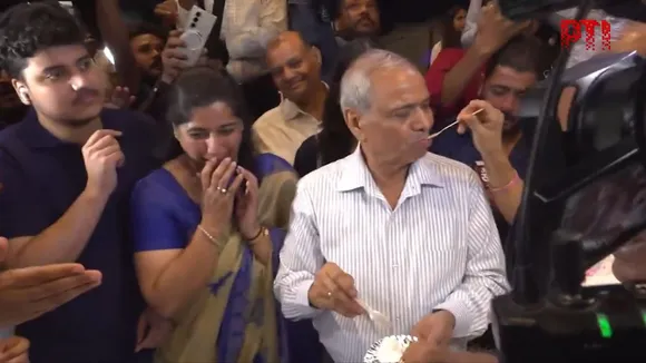 Shubhanshu Shukla Parents Lucknow