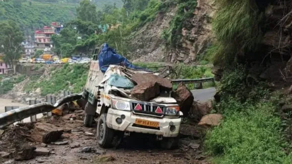 Kullu Road Closed