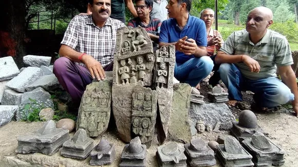 Ancient Hindu idols, including 'Shivlings', were recovered at Karkoot Nag in the Salia area of Aishmuqam in Anantnag district
