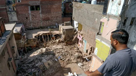 Delhi Building Collapse Sabji Mandi