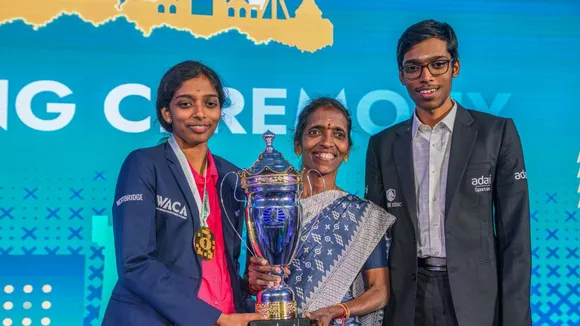 R Vaishali FIDE Grand Swiss R Praggnanandhaa