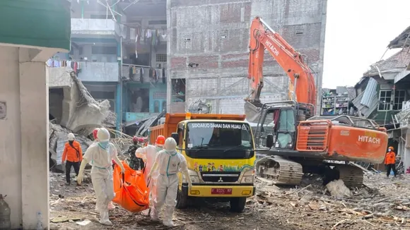 INDONESIA SCHOOL COLLAPSE