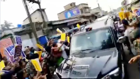 suvendu adhikar car attacked