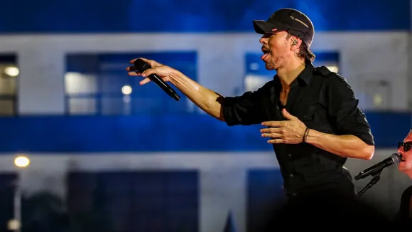 Enrique Iglesias during his performance, in Mumbai, Wednesday, Oct. 29, 2025.
