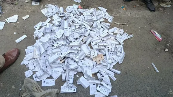 VVPAT slips found on roadside in Bihar Elections