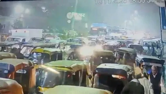 best cctv footage of red fort blast