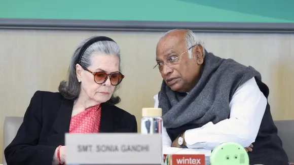 Sonia Gandhi Mallikarjun Kharge CWC Meeting