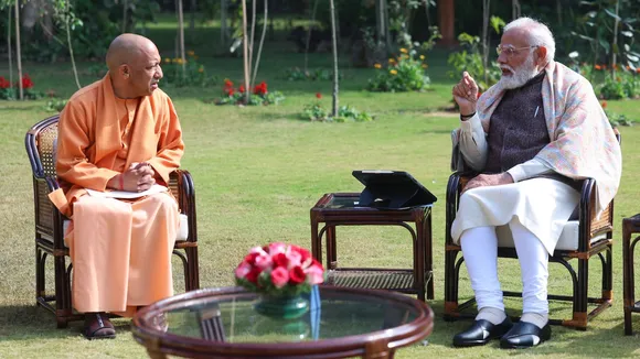 Yogi Adityanath calls on Narendra Modi on Monday, January 5, 2026.