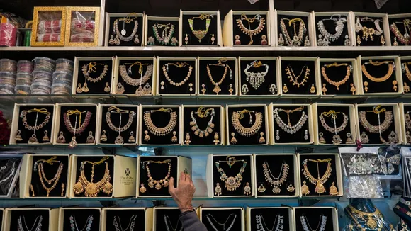 Gold Prices Silver Prices Bullion MCX Jewellery Precious Metals