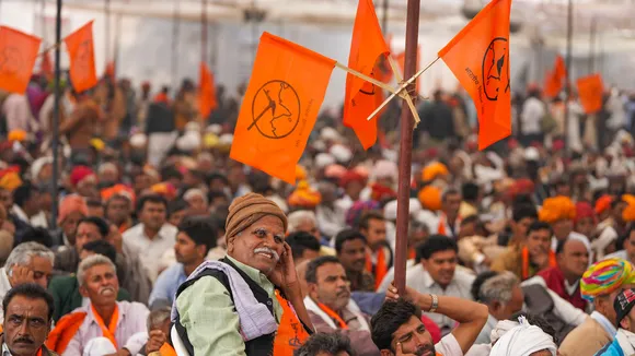 Farmers protest in Ramleela ground in Delhi
